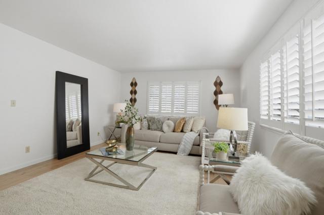 828 Weeks Street, East Palo Alto CA: https://media.crmls.org/mediaz/c9edee1d-5abc-41d8-b244-ca152ed86938.jpg