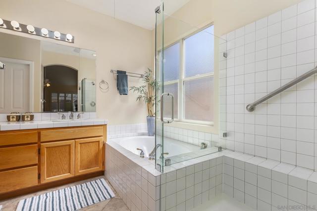 1935 Cresthaven Dr, Vista CA: https://media.crmls.org/mediaz/c9eed7e9-0988-49d0-a34b-d3e6fe490d72.jpg
