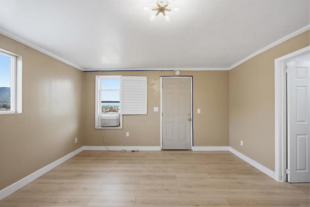 Detail Gallery Image 15 of 35 For 304 Edgerton, San Bernardino,  CA 92405 - 4 Beds | 3 Baths