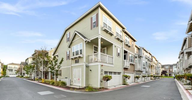 111 Orbit Way, Mountain View CA: https://media.crmls.org/mediaz/c9ef78d6-2f8e-455f-94ce-25ec13d90799.jpg