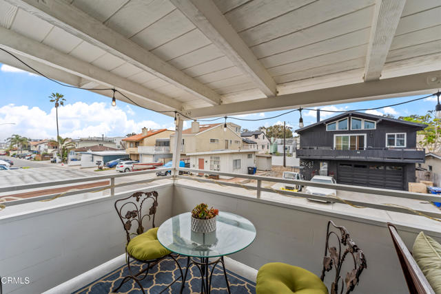 317 Cahuenga Drive, Oxnard CA: https://media.crmls.org/mediaz/c9f0b8d9-38c4-471c-9750-e77c912c399d.jpg
