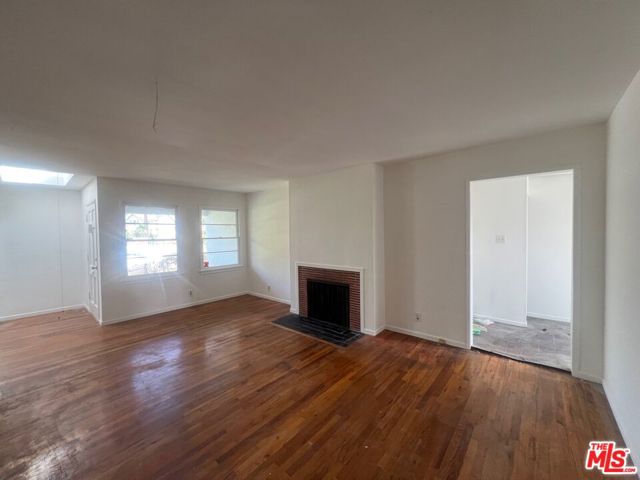 2433 Mckinley Avenue photo 4
