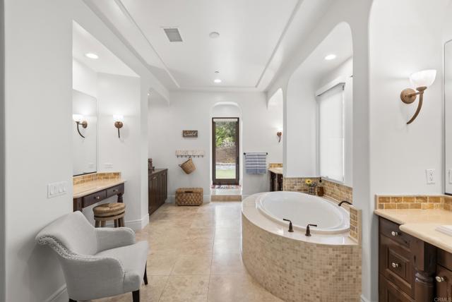 Detail Gallery Image 32 of 49 For 4229 Bridlewood Rd, Fallbrook,  CA 92028 - 4 Beds | 3/1 Baths