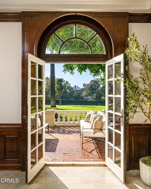 Detail Gallery Image 16 of 40 For 1230 S Oakland Ave, Pasadena,  CA 91106 - 7 Beds | 8 Baths