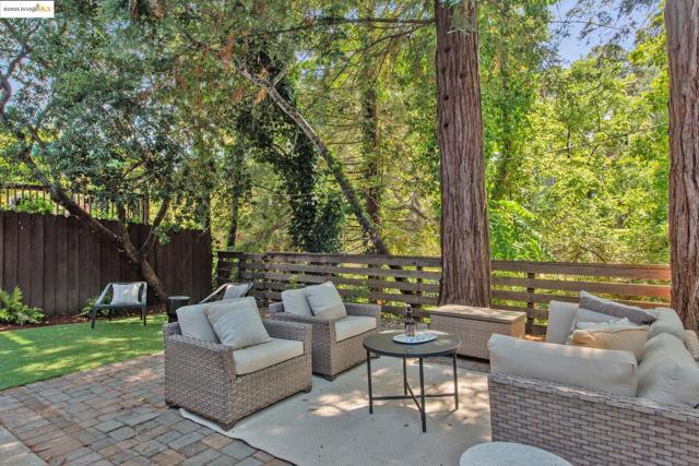 4479 Elinora Ave, Oakland CA: https://media.crmls.org/mediaz/c9f2e389-52b8-4f62-b3f9-913cc6e9a5e1.jpg