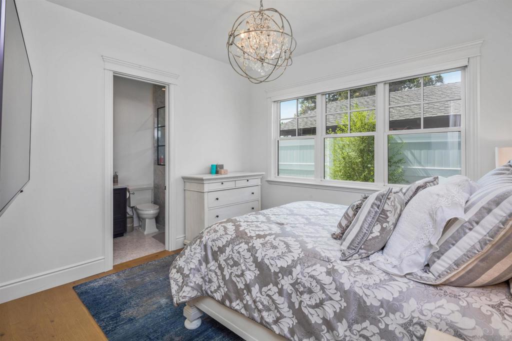 MLS #250001296SD img 17