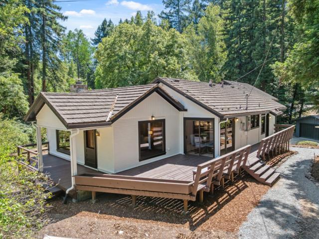 9925 Love Creek Road, Ben Lomond CA: https://media.crmls.org/mediaz/c9f3349b-6d86-4fb2-9364-32210a8fae12.jpg