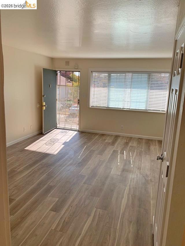 1220 62Nd St, Oakland CA: https://media.crmls.org/mediaz/c9f39ea7-bf89-44ba-92a1-24fa38211f49.jpg