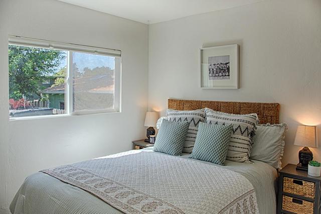 311 Mar Vista Avenue, Aptos CA: https://media.crmls.org/mediaz/c9f4b06f-cf6f-4d9d-a461-b98de49cb4c8.jpg