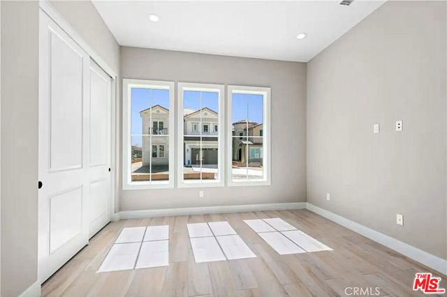 20517 W Deer Grass Court, Porter Ranch CA: https://media.crmls.org/mediaz/c9f53382-5abd-4d9c-ac9e-9d1d36f13c61.jpg