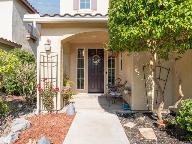 1176 Parkview Drive, Oceanside CA: https://media.crmls.org/mediaz/c9f6a31e-56fe-414b-b000-bf42a793c73a.jpg