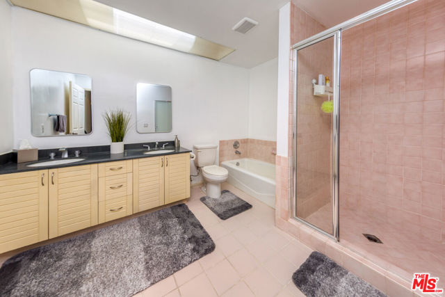 1851 Veteran Avenue, Los Angeles CA: https://media.crmls.org/mediaz/c9f7f459-b82a-442b-b94e-6f35e1250513.jpg