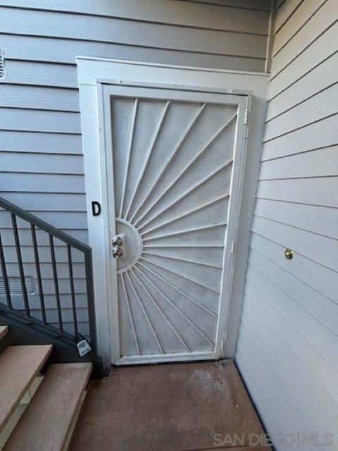 8641 Via Mallorca, La Jolla CA: https://media.crmls.org/mediaz/c9f86fd4-7d14-43e3-a6bf-35e035ecf48f.jpg