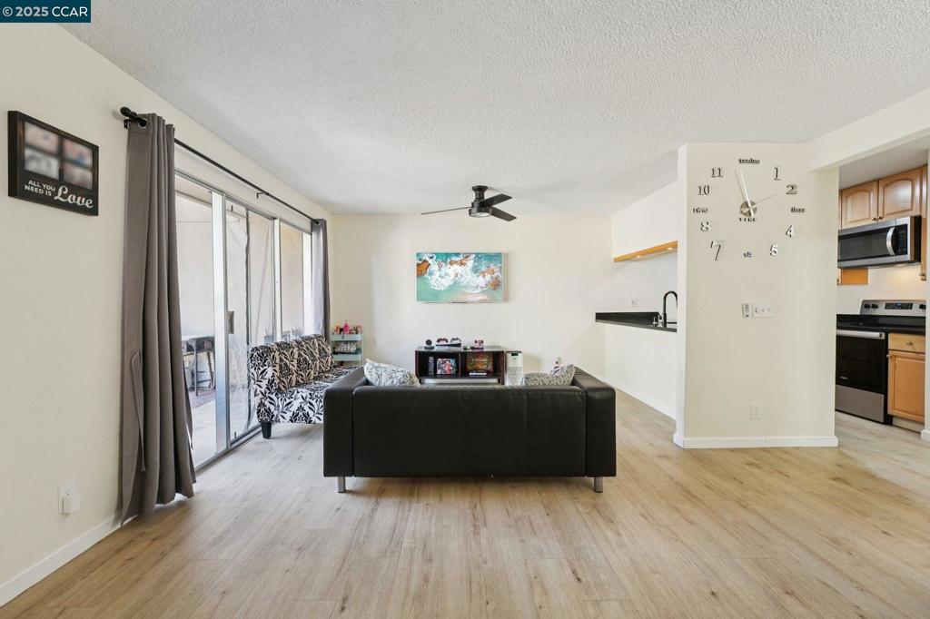 1810 San Jose Dr