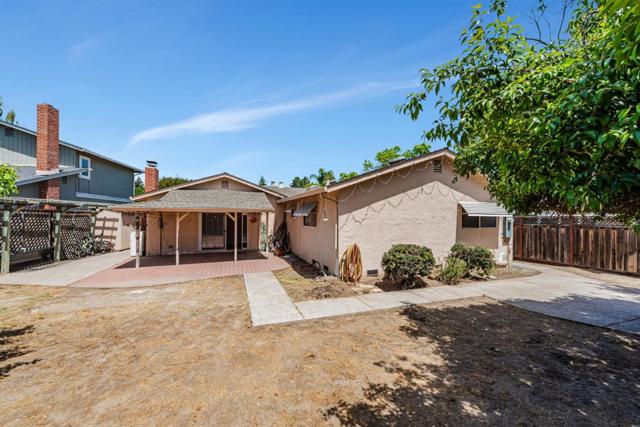 1160 Paula Drive, Campbell CA: https://media.crmls.org/mediaz/c9fb2179-ad86-4335-be8e-602c60ac6ccc.jpg