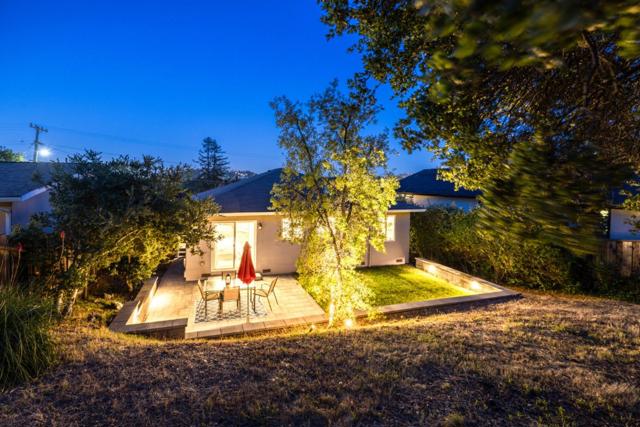732 Alameda De Las Pulgas, Belmont CA: https://media.crmls.org/mediaz/c9fc4b22-d26f-4323-a54c-450f052a9080.jpg