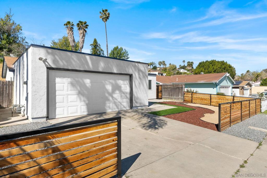 1074 Worthington St, San Diego, CA 92114