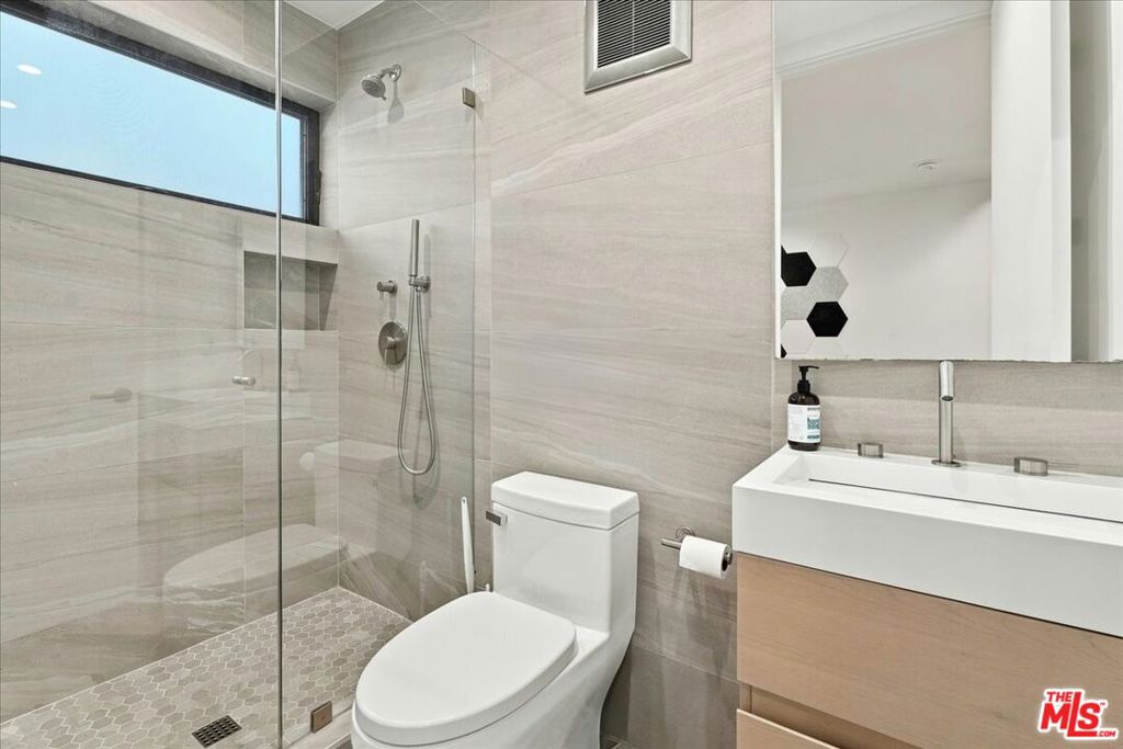 MLS #26985317 image #23