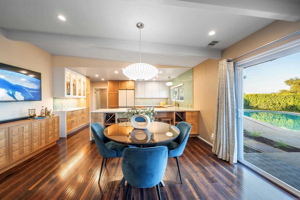 1920 Bernardo Avenue - photo 12