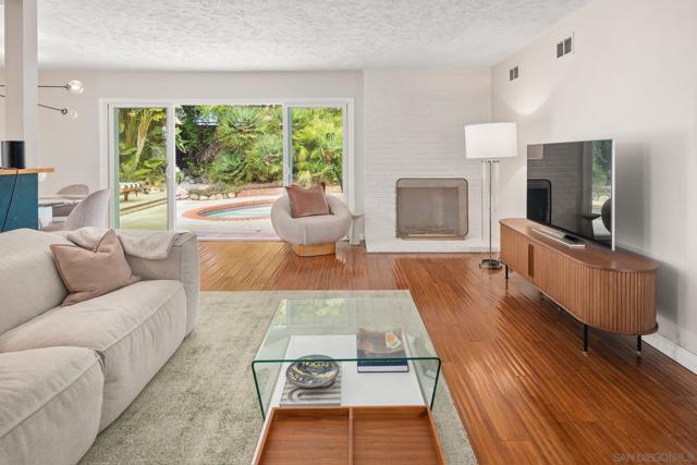4357 Mount Hukee Ave, San Diego CA: https://media.crmls.org/mediaz/c9ff6ac2-ce3e-4f37-8ad1-d5aad6d48936.jpg