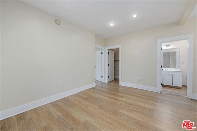 3166 San Marino Street, Los Angeles CA: https://media.crmls.org/mediaz/ca00e2e1-ff52-4bb8-8abb-1ff562881e1d.jpg