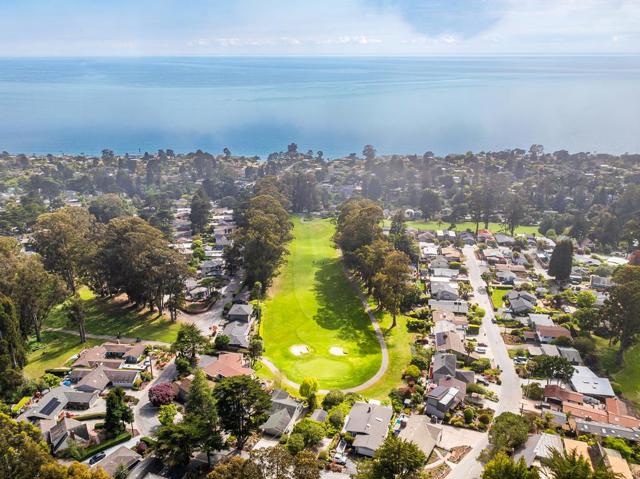 420 Clubhouse Drive, Aptos CA: https://media.crmls.org/mediaz/ca014f7c-2f05-4f1f-a5f5-5483b8aff202.jpg
