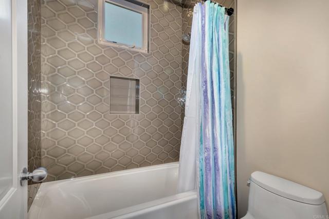 3026 Via Loma, Fallbrook CA: https://media.crmls.org/mediaz/ca0191b6-7fe7-47de-8ebe-7b7efa68af47.jpg