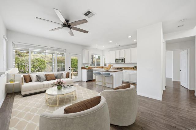 Detail Gallery Image 5 of 49 For 6438 Lilium Ln, Carlsbad,  CA 92011 - 3 Beds | 2 Baths