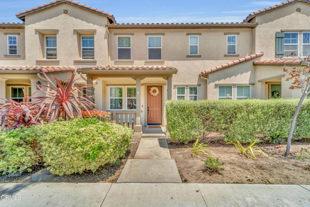 Detail Gallery Image 3 of 33 For 423 Green River St, Oxnard,  CA 93036 - 3 Beds | 2/1 Baths