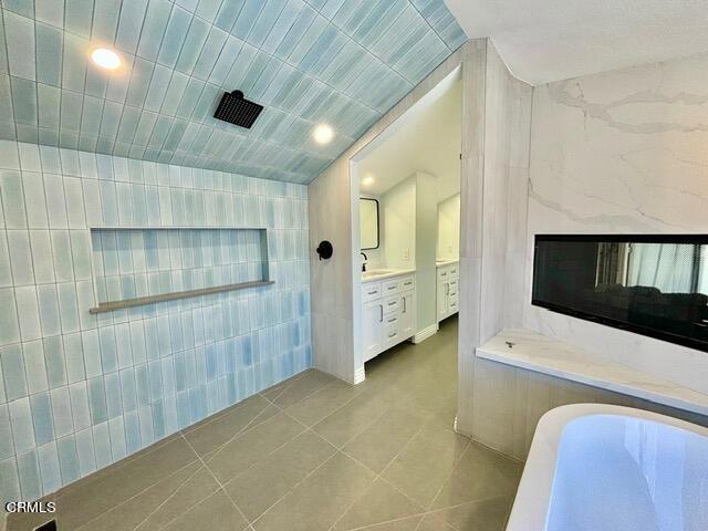 Detail Gallery Image 24 of 34 For 108 Los Feliz St, Oxnard,  CA 93035 - 3 Beds | 3/1 Baths