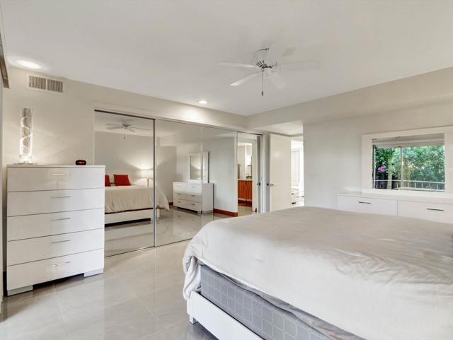 197 W Via Lola #6, Palm Springs, CA 92262