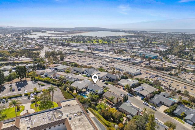 Detail Gallery Image 14 of 48 For 3865 Cadden Way, San Diego,  CA 92117 - 4 Beds | 2/1 Baths