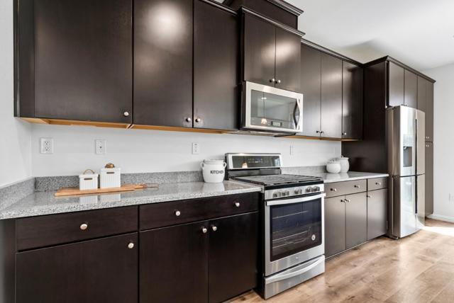 2632 Admiral Circle, Hayward CA: https://media.crmls.org/mediaz/ca04bf52-e6a1-4a34-bad6-7dc093593c72.jpg