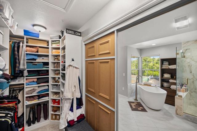 14390 Mountain Quail Road, Salinas CA: https://media.crmls.org/mediaz/ca04feb3-7a50-486e-8dcc-137ff986ebda.jpg