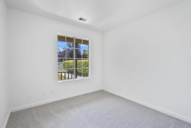 2301 Valley View Road, Hollister CA: https://media.crmls.org/mediaz/ca060629-5f1a-47c6-824b-344e19636217.jpg
