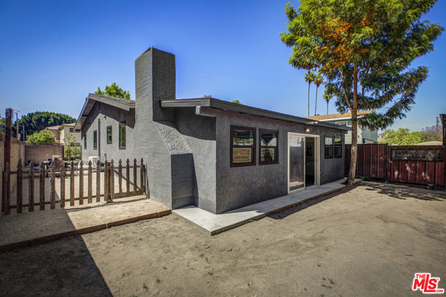 2634 Rich Street, Los Angeles CA: https://media.crmls.org/mediaz/ca0617d9-fccc-4885-aafa-27d4881b3586.jpg