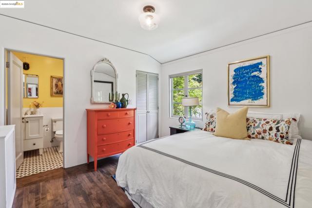6801 Estates Dr, Oakland CA: https://media.crmls.org/mediaz/ca069d70-bb81-4506-9d87-7ee39a97a57c.jpg
