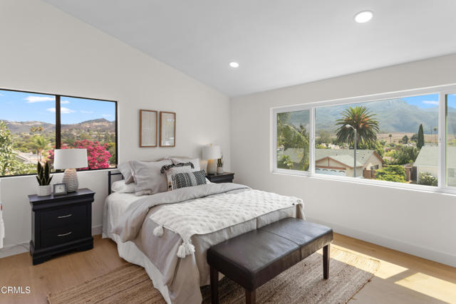 Detail Gallery Image 19 of 35 For 3955 Blackwood St, Thousand Oaks,  CA 91320 - 5 Beds | 3/1 Baths