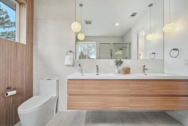 395 Martens Avenue, Mountain View CA: https://media.crmls.org/mediaz/ca070b86-aad2-4cfe-a37c-f504b52074bd.jpg