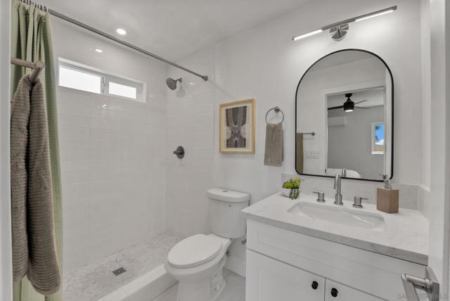 4316 Clairemont Dr, San Diego CA: https://media.crmls.org/mediaz/ca080df8-2304-4d0a-8d0c-45385931834f.jpg