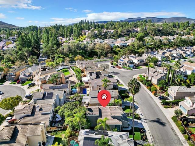 12169 Via San Loreno, San Diego CA: https://media.crmls.org/mediaz/ca081053-edb7-4e68-955e-f35428316f01.jpg