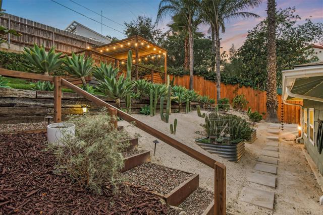 Detail Gallery Image 18 of 71 For 4444 Beverly Dr, La Mesa,  CA 91941 - 4 Beds | 3 Baths