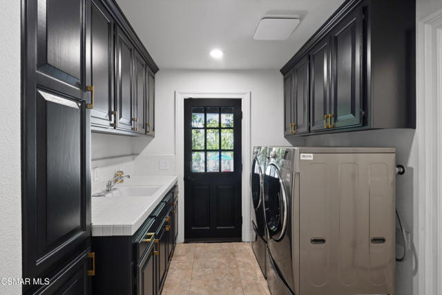 29270 Wagon Road, Agoura Hills CA: https://media.crmls.org/mediaz/ca08f158-50f4-48ef-83b0-a47b5dc5086d.jpg