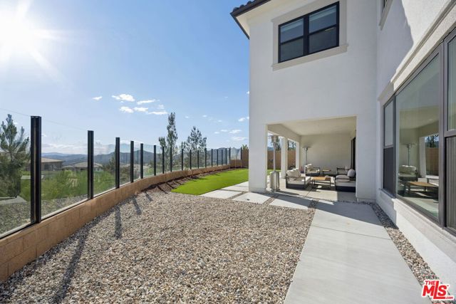 Image 24 of 35 For 11800 Tudor Court