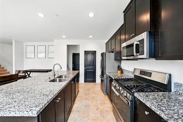 30499 Ridgely Way, Menifee CA: https://media.crmls.org/mediaz/ca09a492-510e-46fc-bef2-190dd270b4f0.jpg