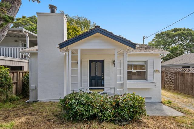1760 48th Avenue, Capitola CA: https://media.crmls.org/mediaz/ca0a76e6-477e-4ff1-80c1-9b8e56717641.jpg