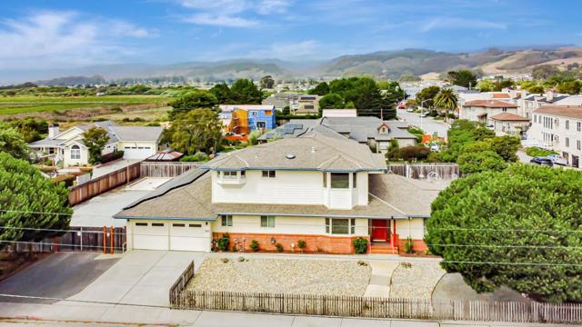 415 Kelly Avenue, Half Moon Bay CA: https://media.crmls.org/mediaz/ca0a8835-d091-4f2d-8184-8810b8acc24a.jpg