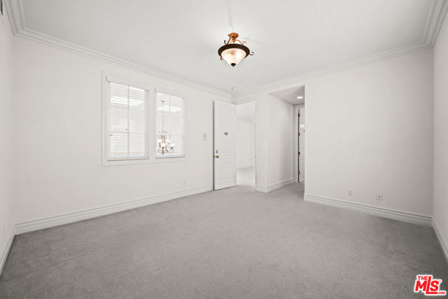 1756 Ruhland Avenue, Manhattan Beach CA: https://media.crmls.org/mediaz/ca0a8e7d-860d-4d1c-a61d-11c5b07d4161.jpg