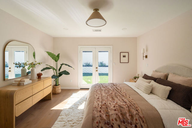 5103 Parkglen Avenue, Los Angeles CA: https://media.crmls.org/mediaz/ca0a9bed-4a96-41ac-9803-07860b053037.jpg