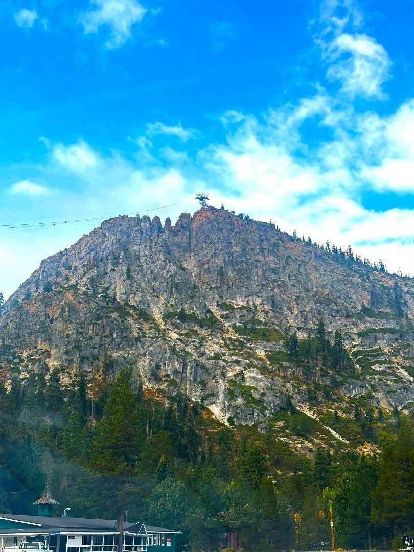 https://media.crmls.org/mediaz/ca0adb73-c399-4ad6-9245-61a91cfcc2c5.jpg?preset=X-Large